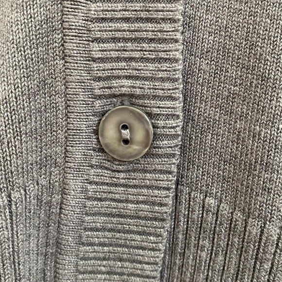 Calvin Klein grey cardigan. Size XL - Picture 5 of 8